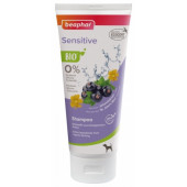 Beaphar BIO Shampoo Sensitive - шампоан с био жълт кантарион, касис, алое вера 200 мл.